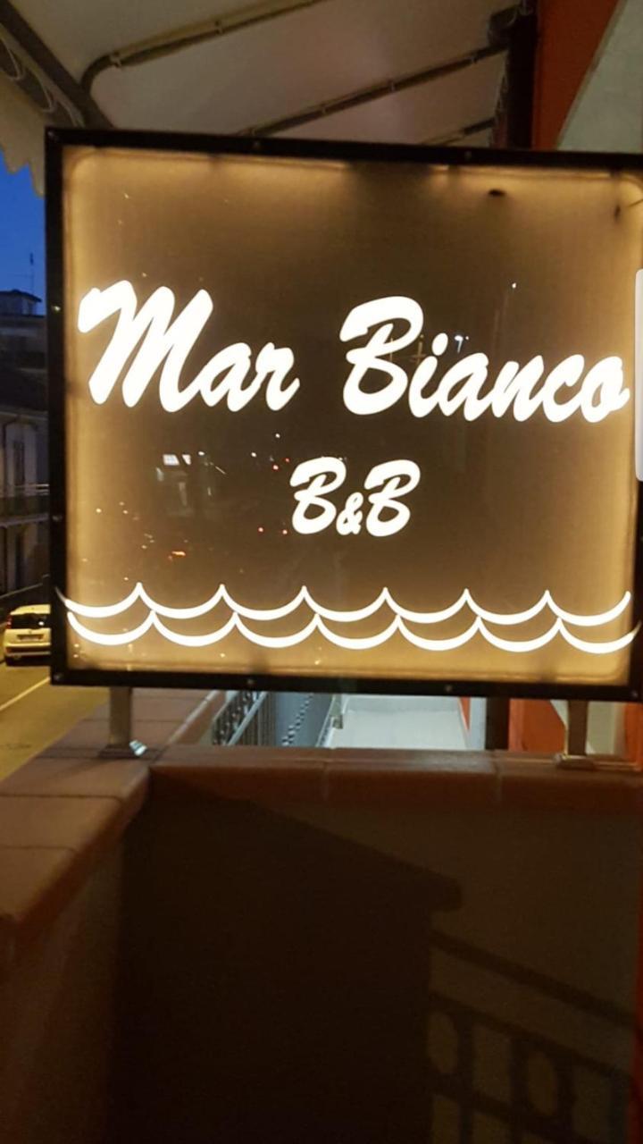 Marbianco B&B Марина-ді-Каррара Екстер'єр фото